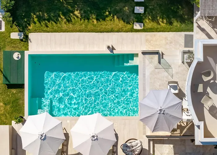 Klio By Vintage Travel * Agios Georgios (Corfu)